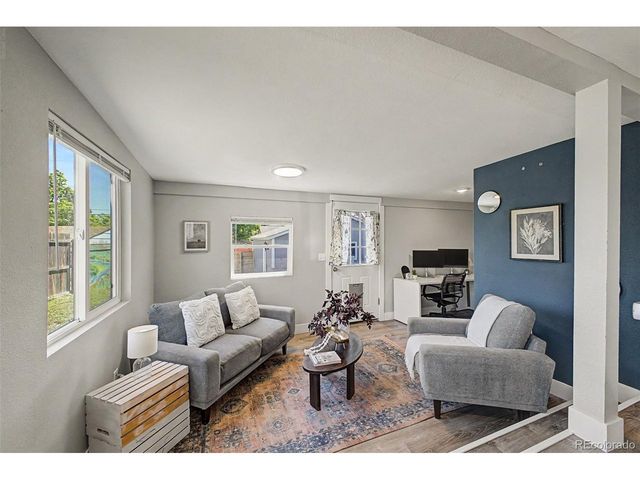 1870 W Beekman Pl, Denver, CO 80221