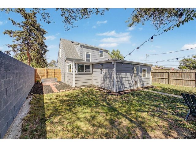 1870 W Beekman Pl, Denver, CO 80221