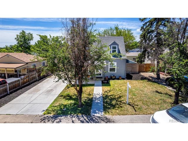 1870 W Beekman Pl, Denver, CO 80221