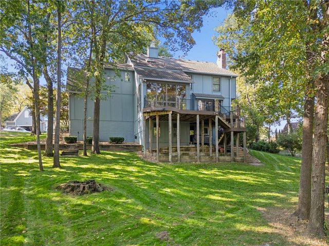 5717 Greenwood Street, Shawnee, KS 66216