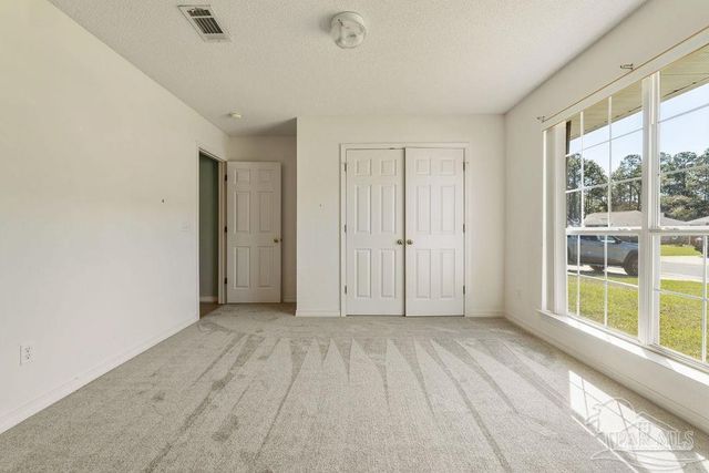 1006 Lake Aire Dr, Pensacola, FL 32506
