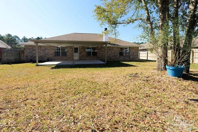 1006 Lake Aire Dr, Pensacola, FL 32506