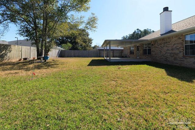 1006 Lake Aire Dr, Pensacola, FL 32506