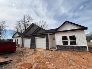 3615/3617 New Cut Road, Inman, SC 29349