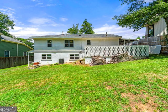 1450 Gaylor Drive SE, Smyrna, GA 30082