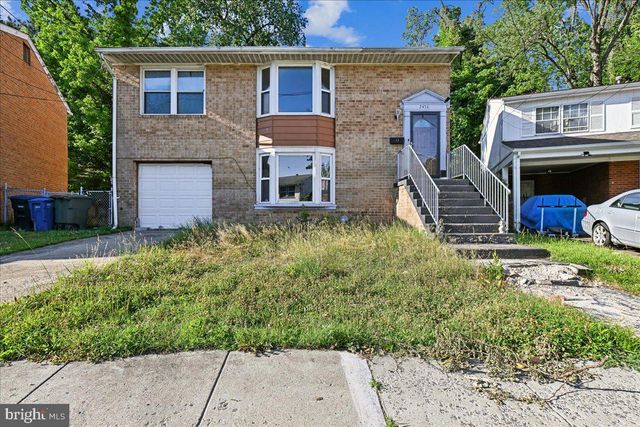 2436 SKYLAND PL SE, Washington, DC 20020