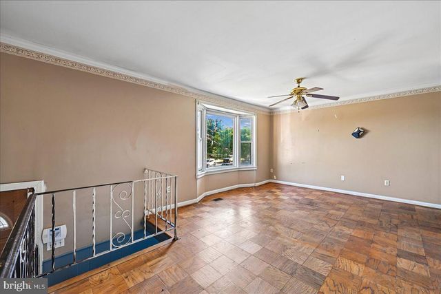2436 SKYLAND PL SE, Washington, DC 20020