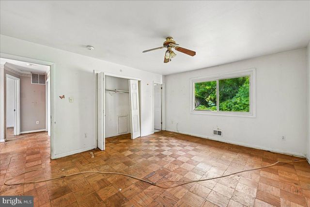 2436 SKYLAND PL SE, Washington, DC 20020