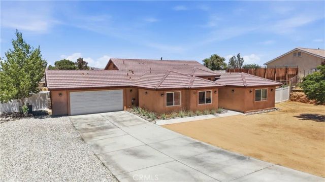 16346 Teton, Victorville, CA 92395
