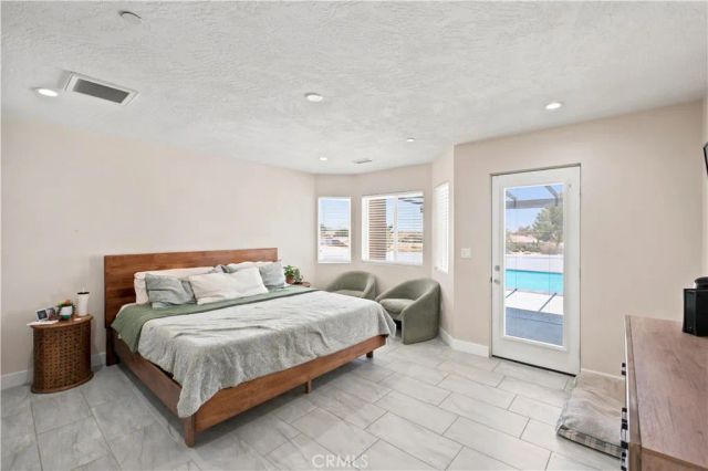 16346 Teton, Victorville, CA 92395