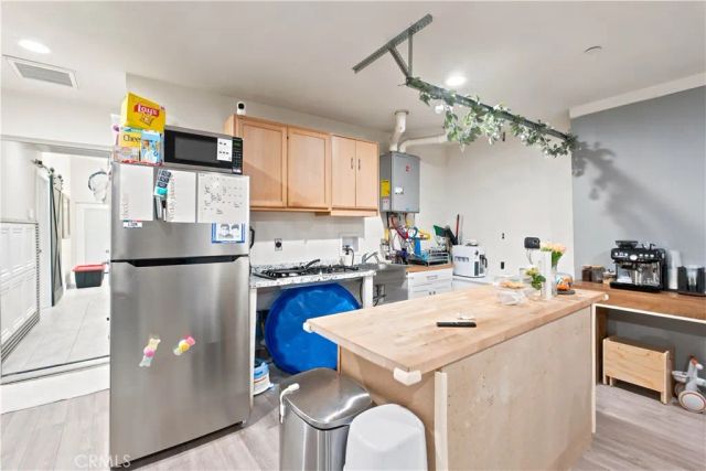 16346 Teton, Victorville, CA 92395