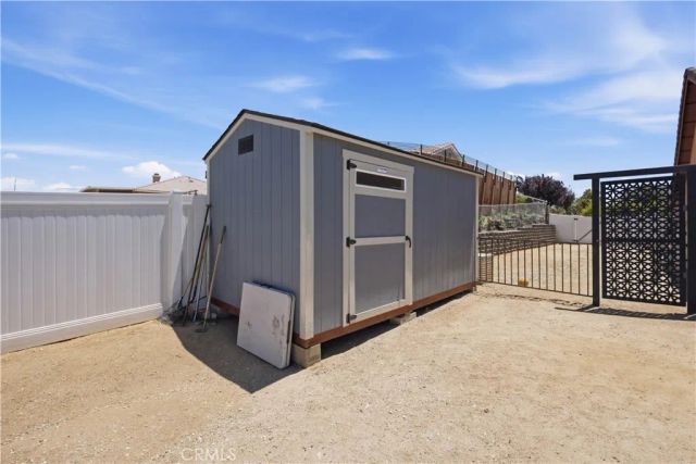 16346 Teton, Victorville, CA 92395