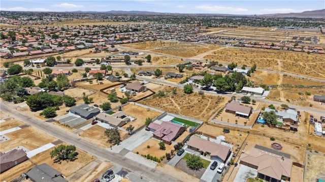 16346 Teton, Victorville, CA 92395