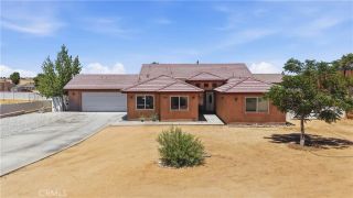 16346 Teton, Victorville, CA 92395