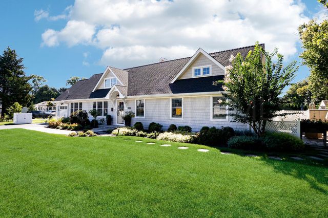 1105 Glendale Parkway, Spring Lake, NJ 07762