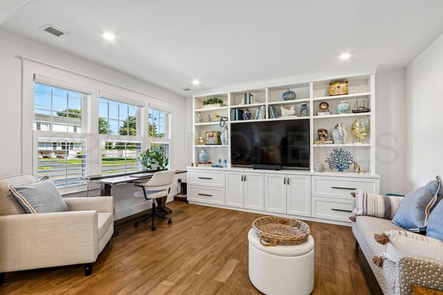 1105 Glendale Parkway, Spring Lake, NJ 07762