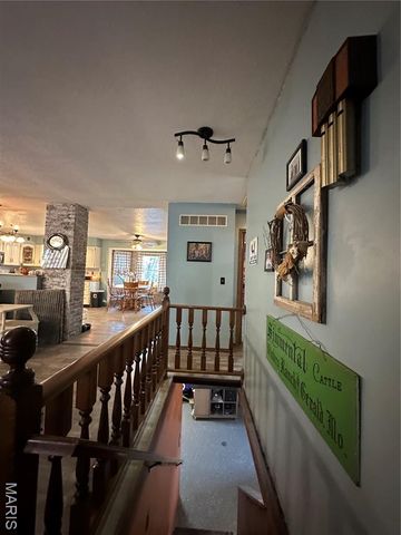 1867 Hecker Road, Owensville, MO 65066