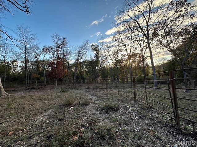 1867 Hecker Road, Owensville, MO 65066