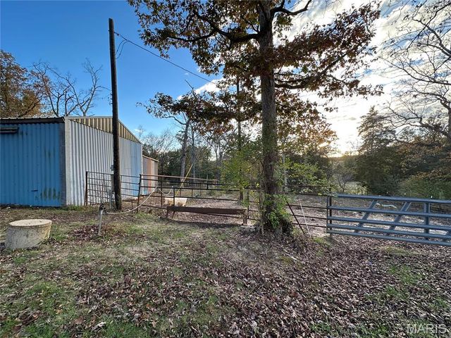 1867 Hecker Road, Owensville, MO 65066