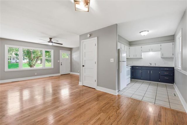 1001 Stafford Drive, Pleasant Hill, MO 64080