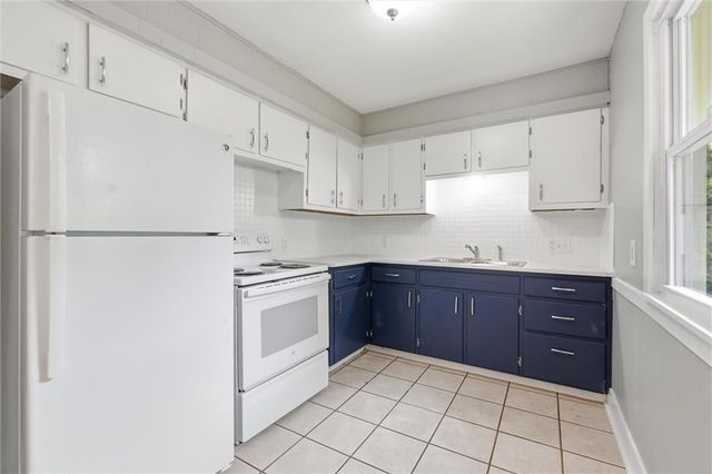 1001 Stafford Drive, Pleasant Hill, MO 64080