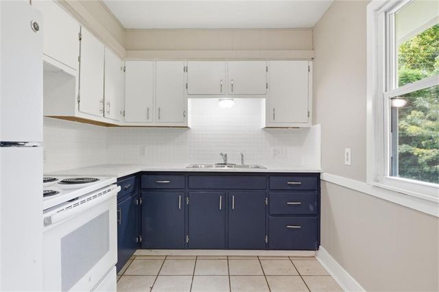 1001 Stafford Drive, Pleasant Hill, MO 64080