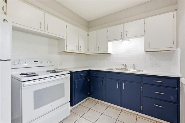 1001 Stafford Drive, Pleasant Hill, MO 64080