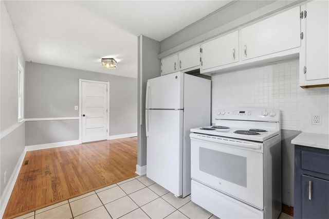 1001 Stafford Drive, Pleasant Hill, MO 64080