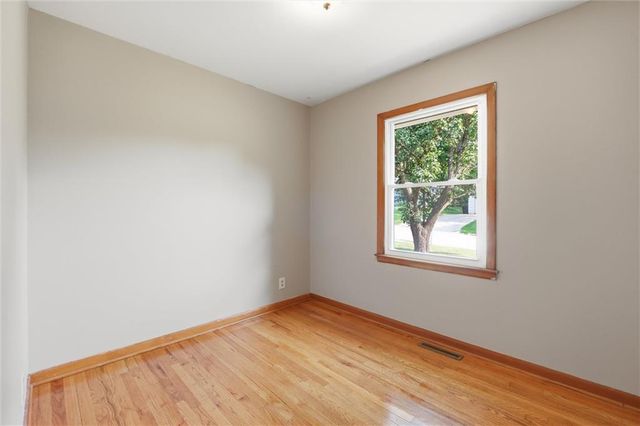 1001 Stafford Drive, Pleasant Hill, MO 64080