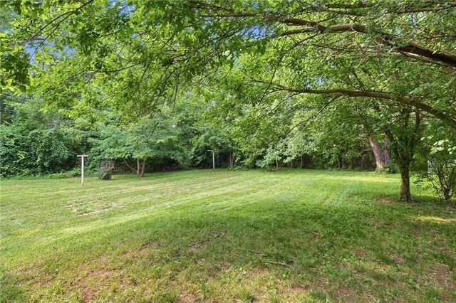 1001 Stafford Drive, Pleasant Hill, MO 64080