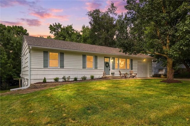 1001 Stafford Drive, Pleasant Hill, MO 64080