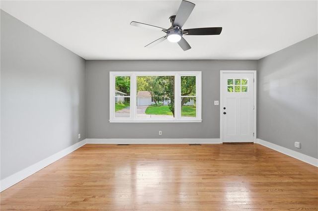 1001 Stafford Drive, Pleasant Hill, MO 64080