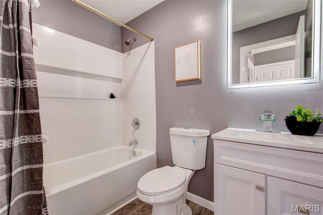 8 Maple Street, Moro, IL 62067