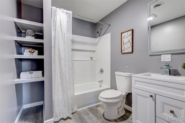 8 Maple Street, Moro, IL 62067