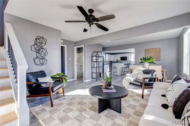 8 Maple Street, Moro, IL 62067