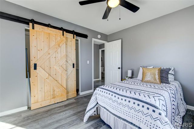 8 Maple Street, Moro, IL 62067