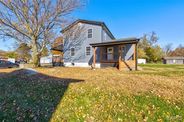 8 Maple Street, Moro, IL 62067