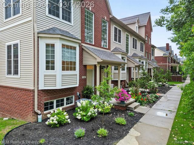 508 Village Lane, Milford, MI 48381