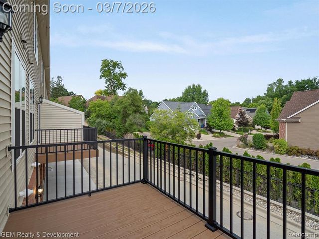 508 Village Lane, Milford, MI 48381