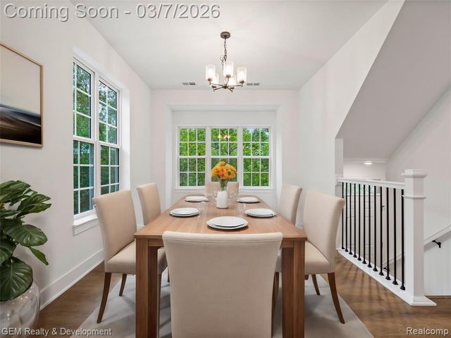 508 Village Lane, Milford, MI 48381