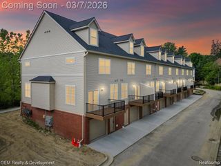 508 Village Lane, Milford, MI 48381