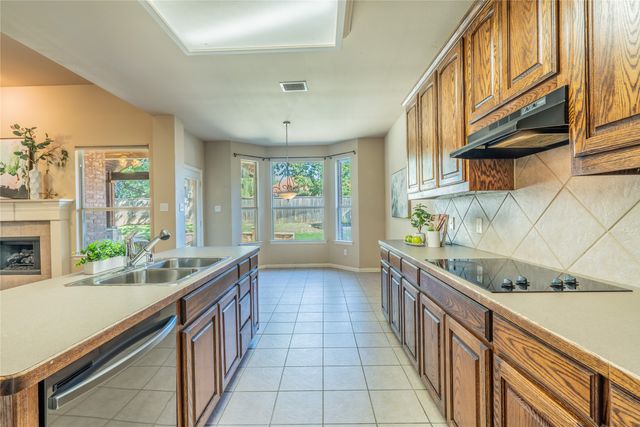 4115 Creek Hill Lane, Corinth, TX 76208