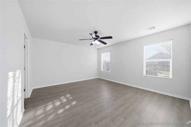 10701 N 152nd Avenue, Owasso, OK 74055