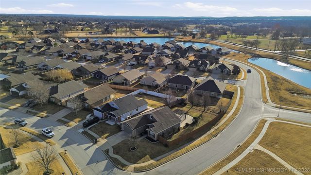 10701 N 152nd Avenue, Owasso, OK 74055