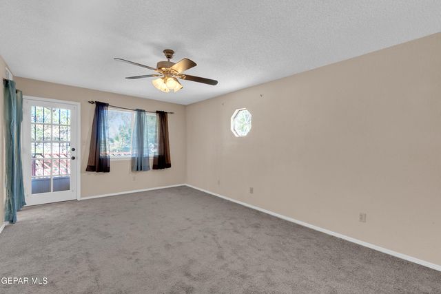 12085 Autumn Gate Drive, El Paso, TX 79936