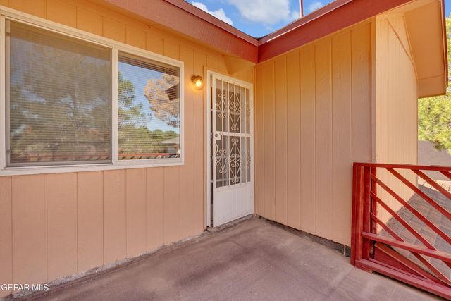 12085 Autumn Gate Drive, El Paso, TX 79936