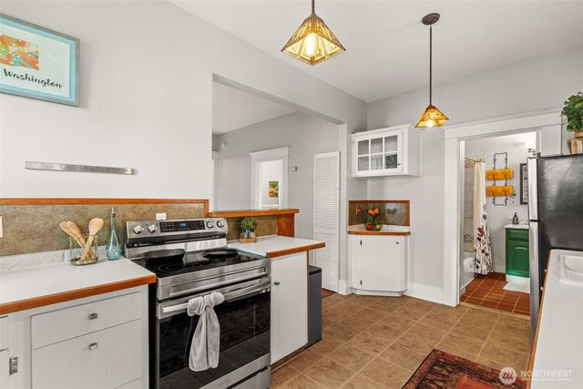 3630 E J St, Tacoma, WA 98404