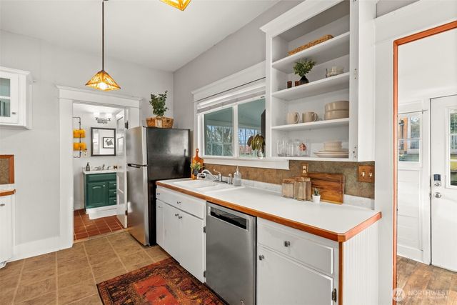 3630 E J St, Tacoma, WA 98404