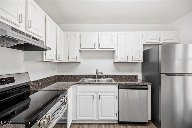 741 Bishops Park Drive 303, Raleigh, NC 27605