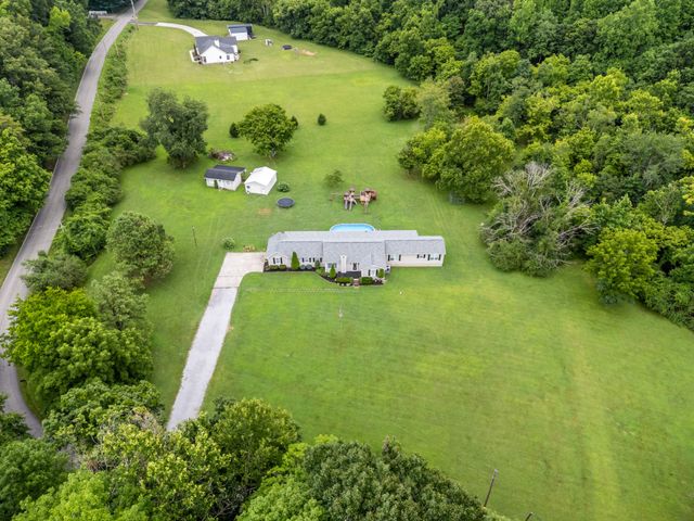 1355 Turkey Creek Rd, Dickson, TN 37055